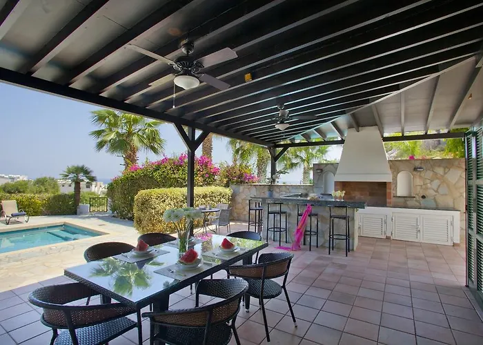 Vila Ayios Elias Pearl