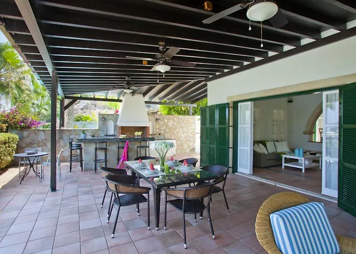 Vila Ayios Elias Pearl *